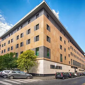 https://domus-helena.it-romehotels.com